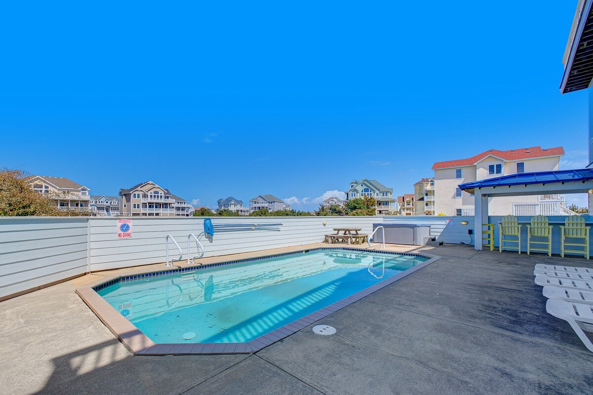 Walk to beach 7BR with amazing views & pool