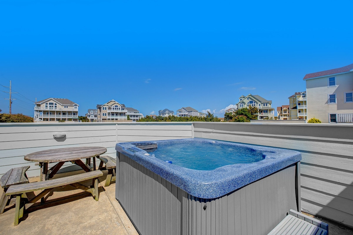 Walk to beach 7BR with amazing views & pool