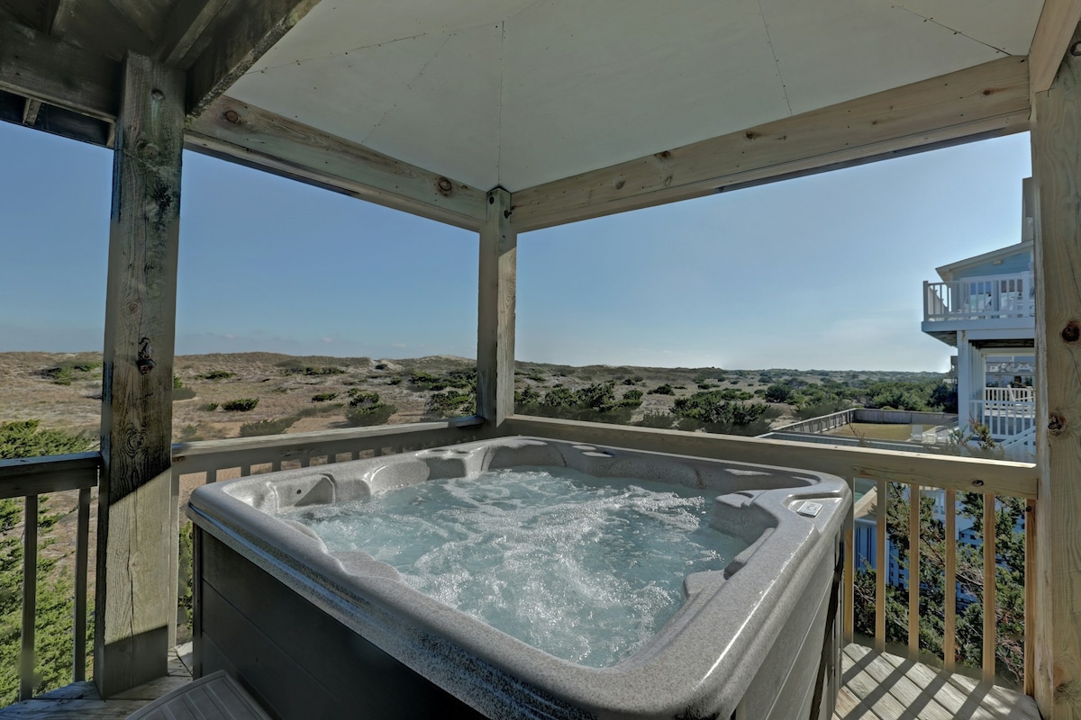 Oceanfront 6BR with private hot tub & outdoor pool