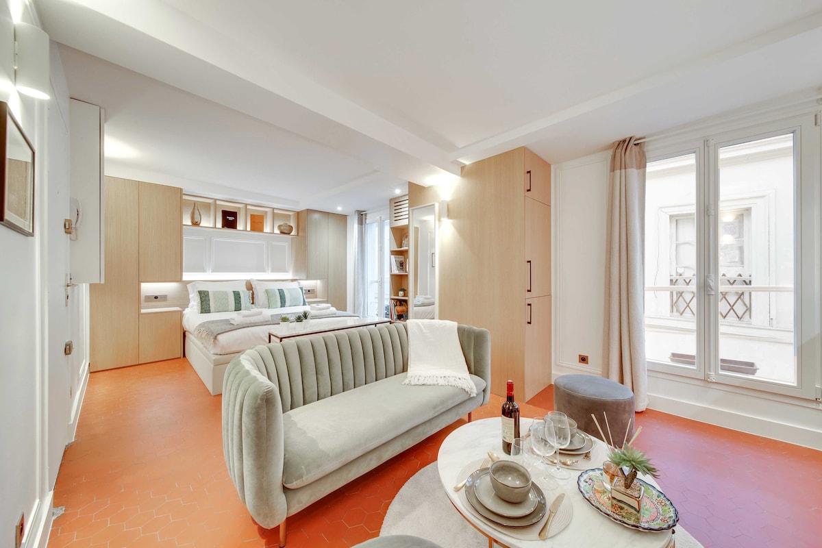 AMAZING HISTORICAL PARISIEN FLAT NEXT TO LOUVRE AREA ! - 3