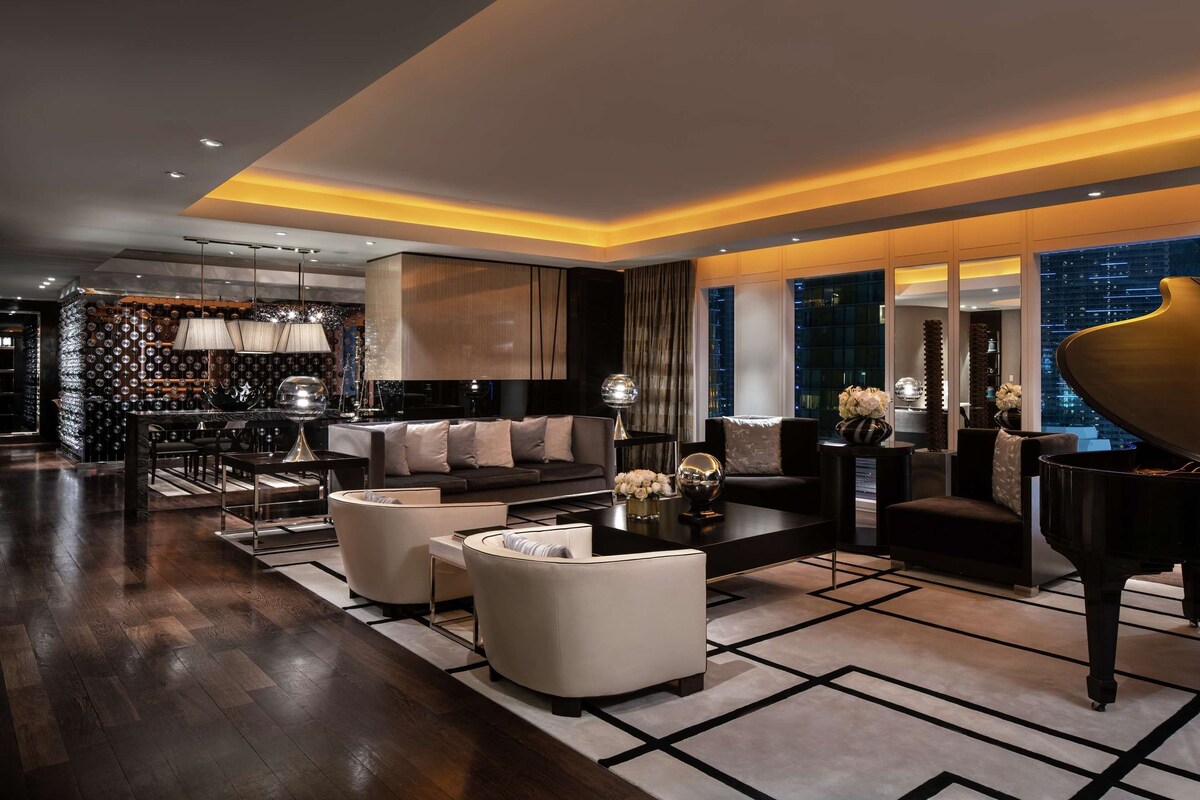 1-Bedroom Suite with One Bed at Waldorf Astoria Las Vegas by Suiteness