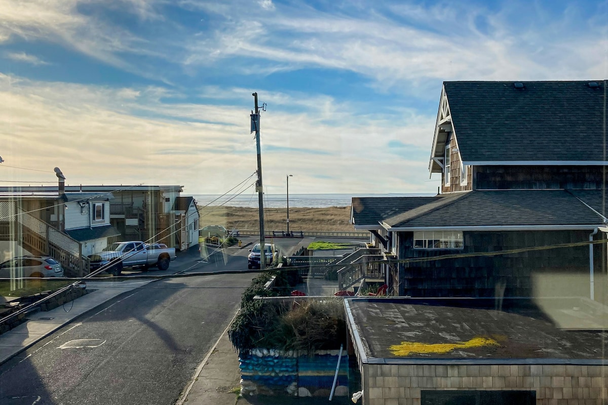 6BR Oceanview | Fireplace | Balcony