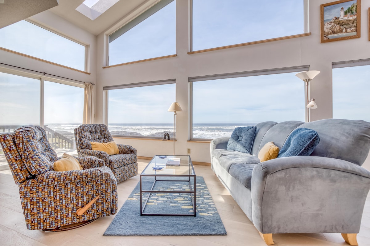 Oceanfront Beauty - Yachats Shore at Your Doorstep