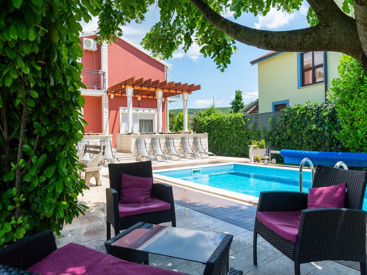 Villa Šušnjara - Six Bedroom Villa with private pool