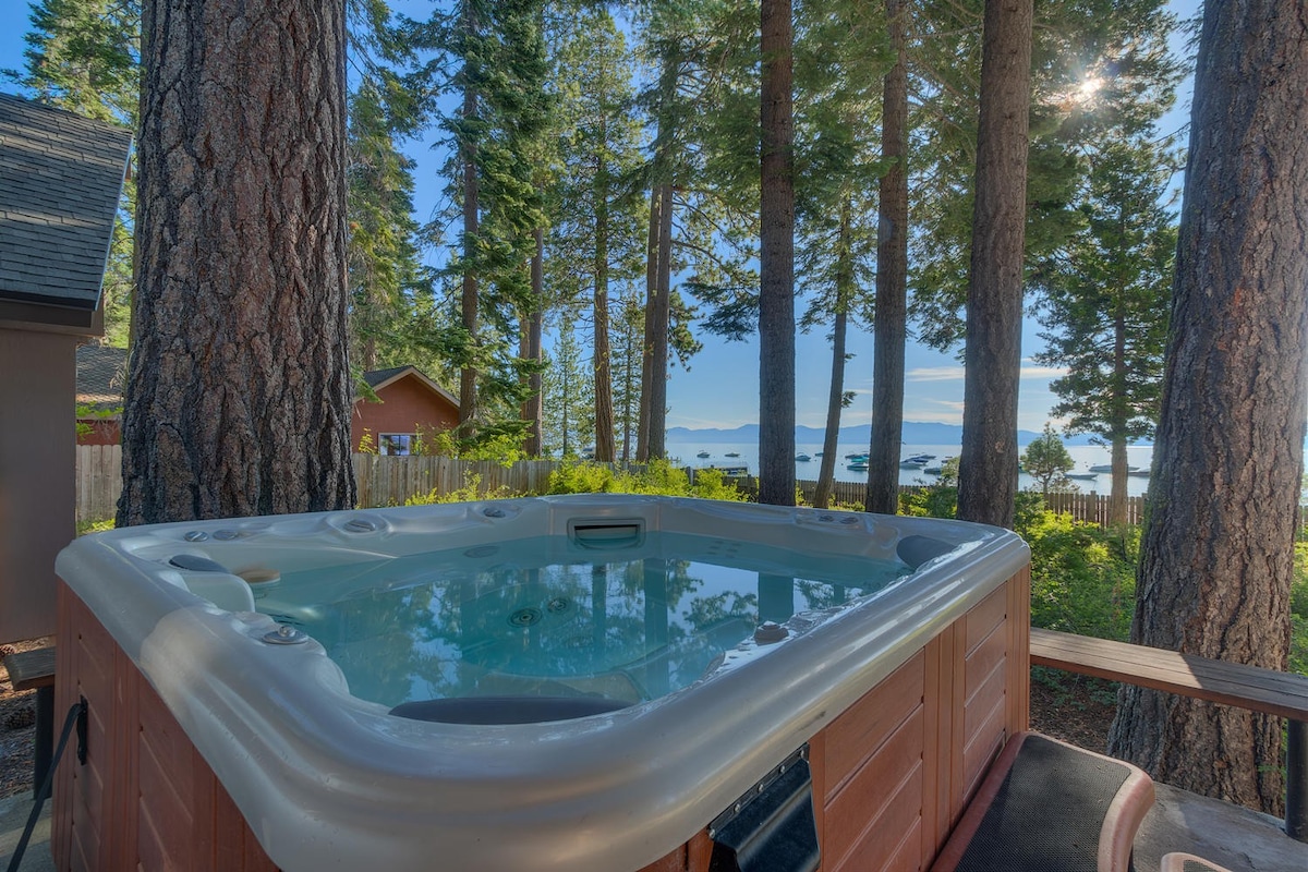 Evans Lakeview - Private Hot tub, New Kitchen,