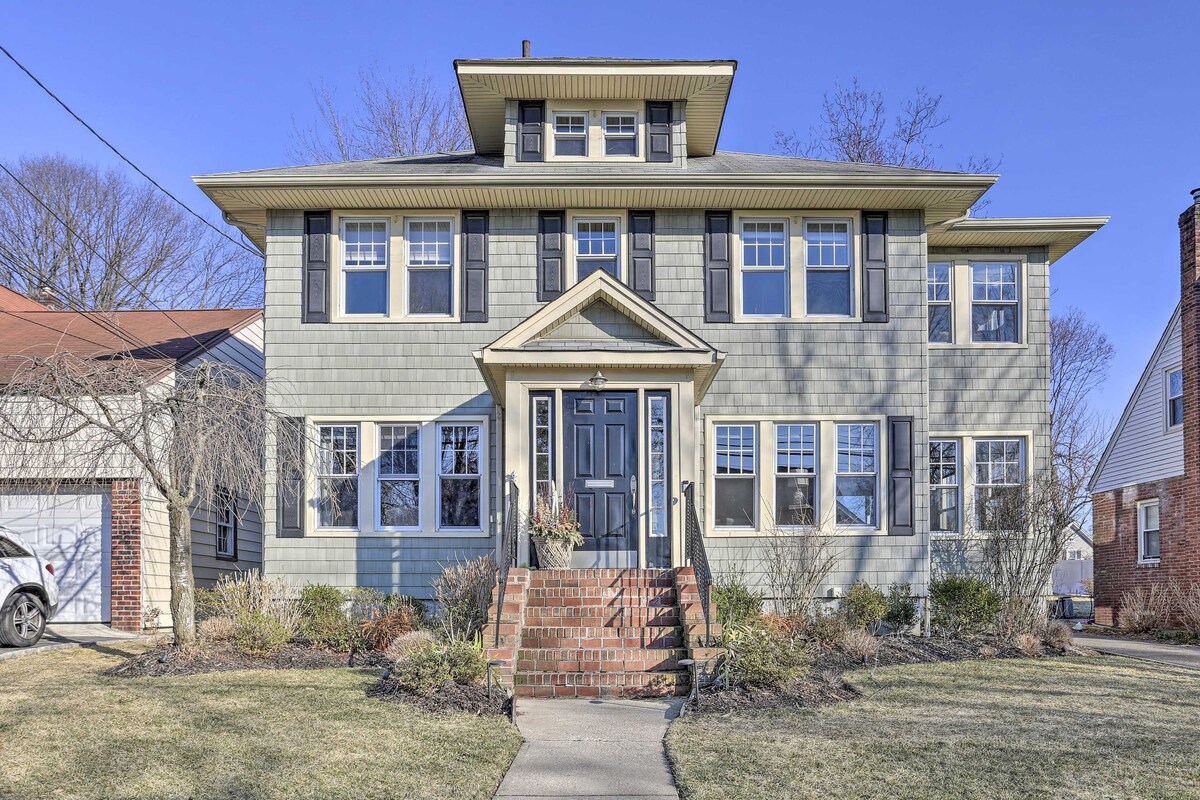 Classic Teaneck Colonial Home with A Modern Touch