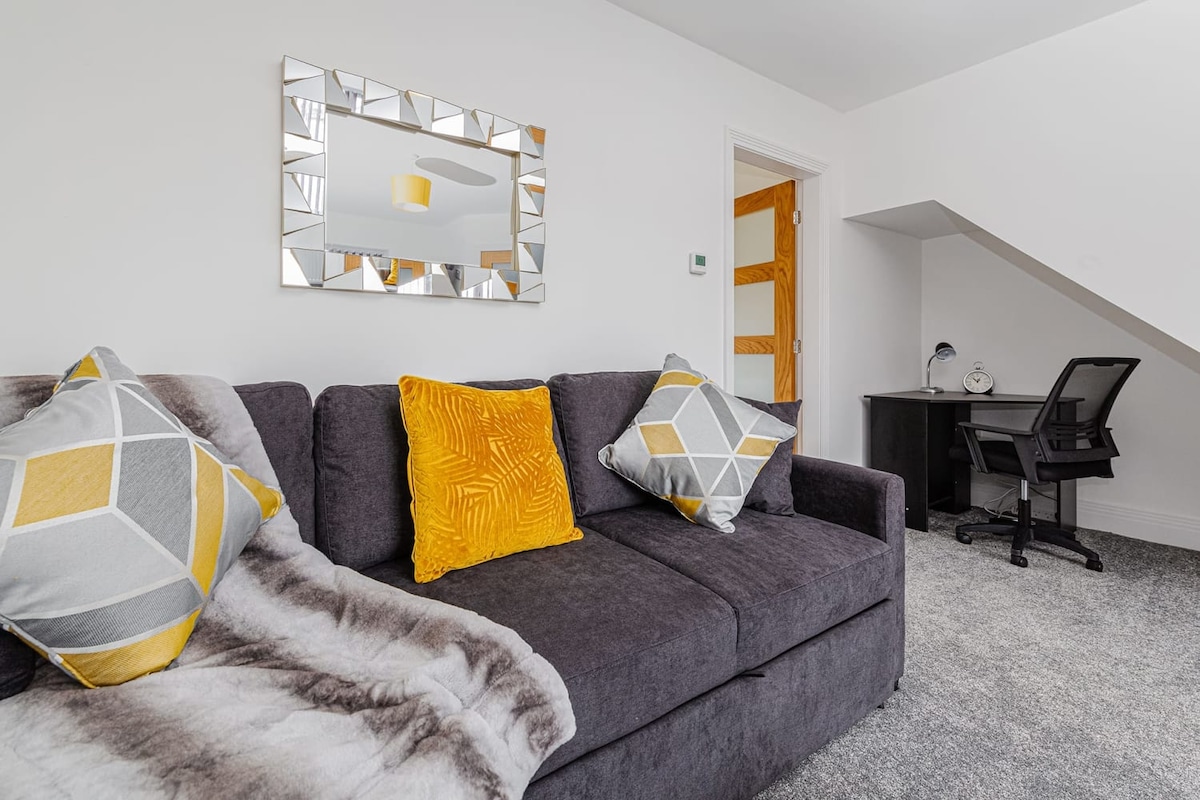 Tannery House | 3 Bedrooms, Parking, Wi-Fi