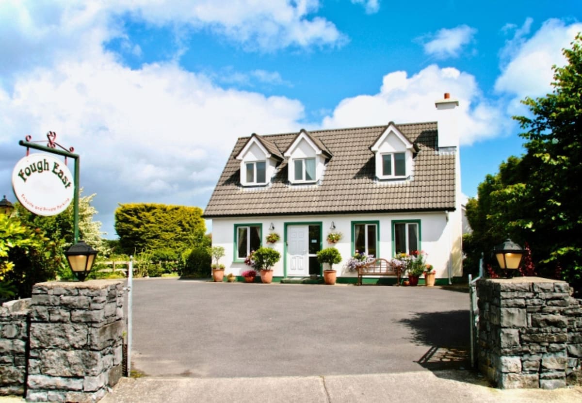 Fough East ， Oughterard