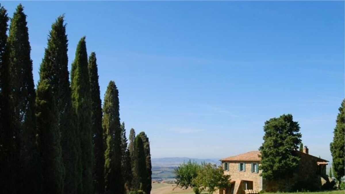 Splendid villa with view in Castiglioncello sul Tr