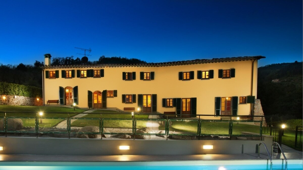 Superb villa at short distance from Montecatini. P