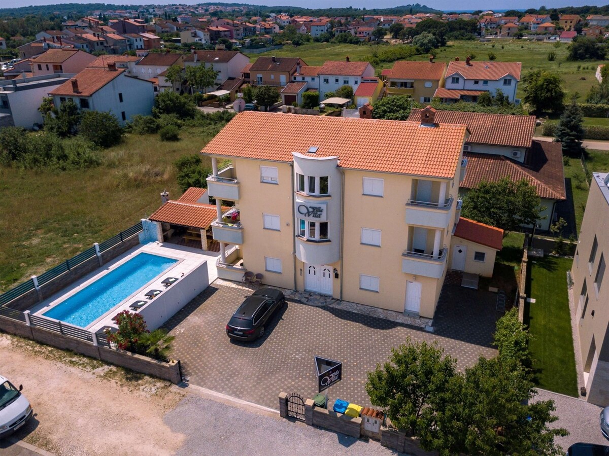 VILLA VITA - Apartment Rose with pool view