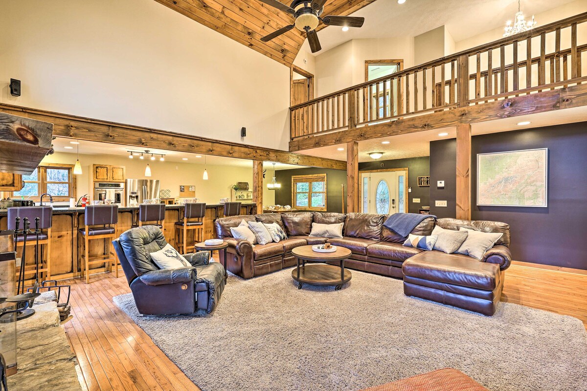Spacious Elk Park Lodge w/ Game Room & Fire Pit!