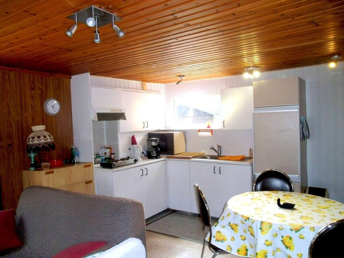 Nice chalet for 6 ppl. with terrace at Tellin