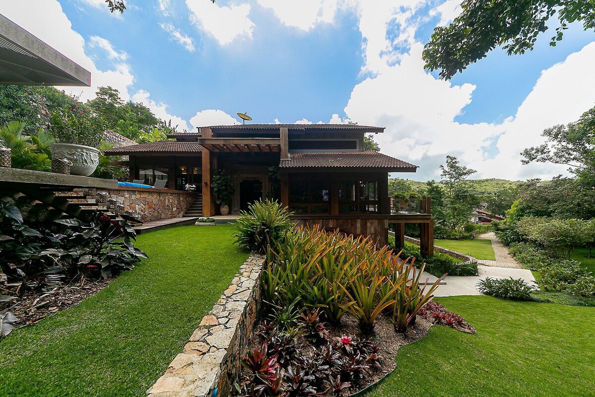 Casa com Hidromassagem e vista para as montanhas no melhor e mais luxuoso condomínio de Guaramiranga (Casa 14)