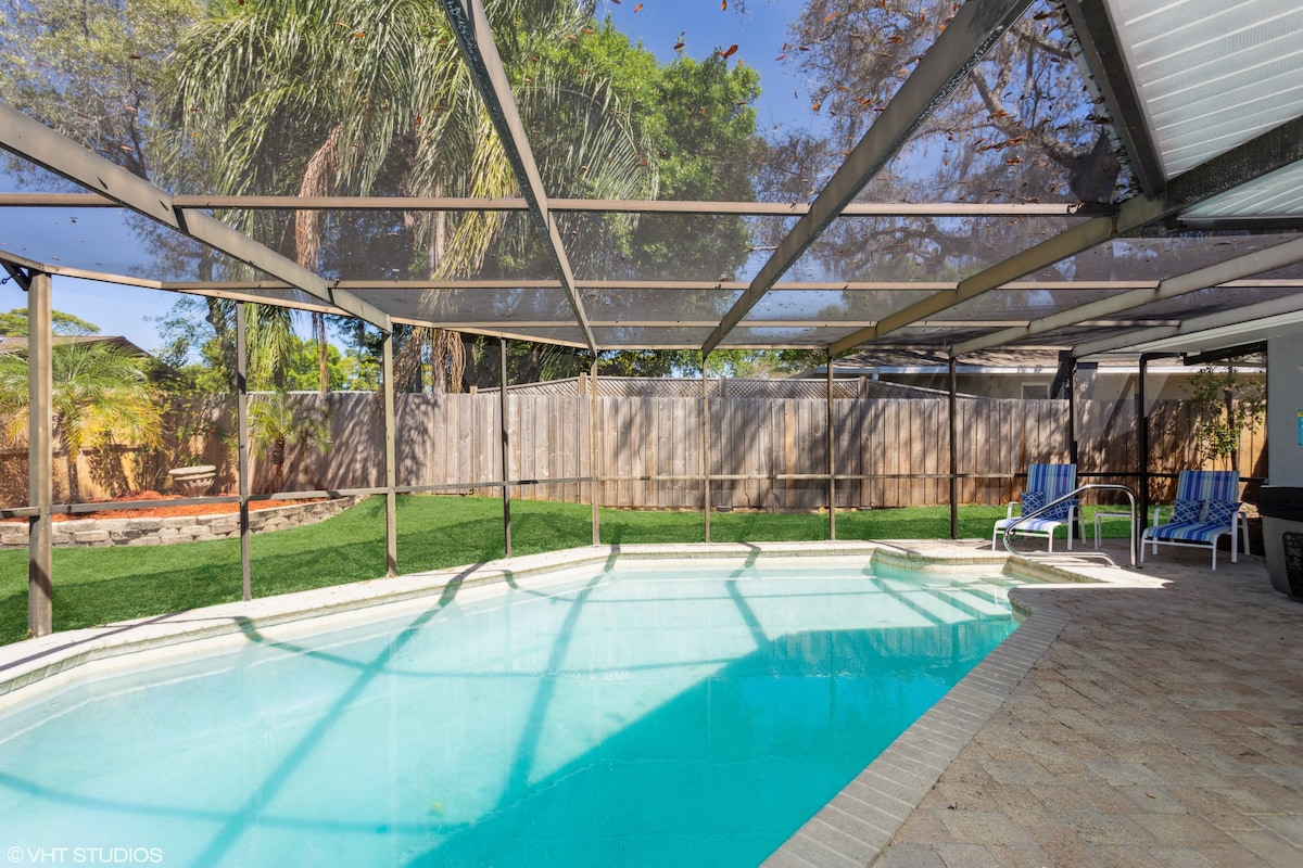 5卧棕榈港家庭泳池、热水浴缸、屏幕拉奈