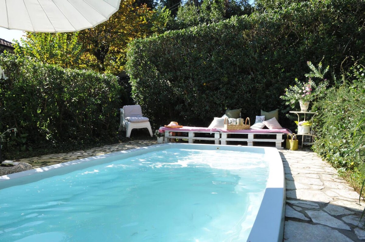 Charming Villa with a Beautiful Italian Garden and