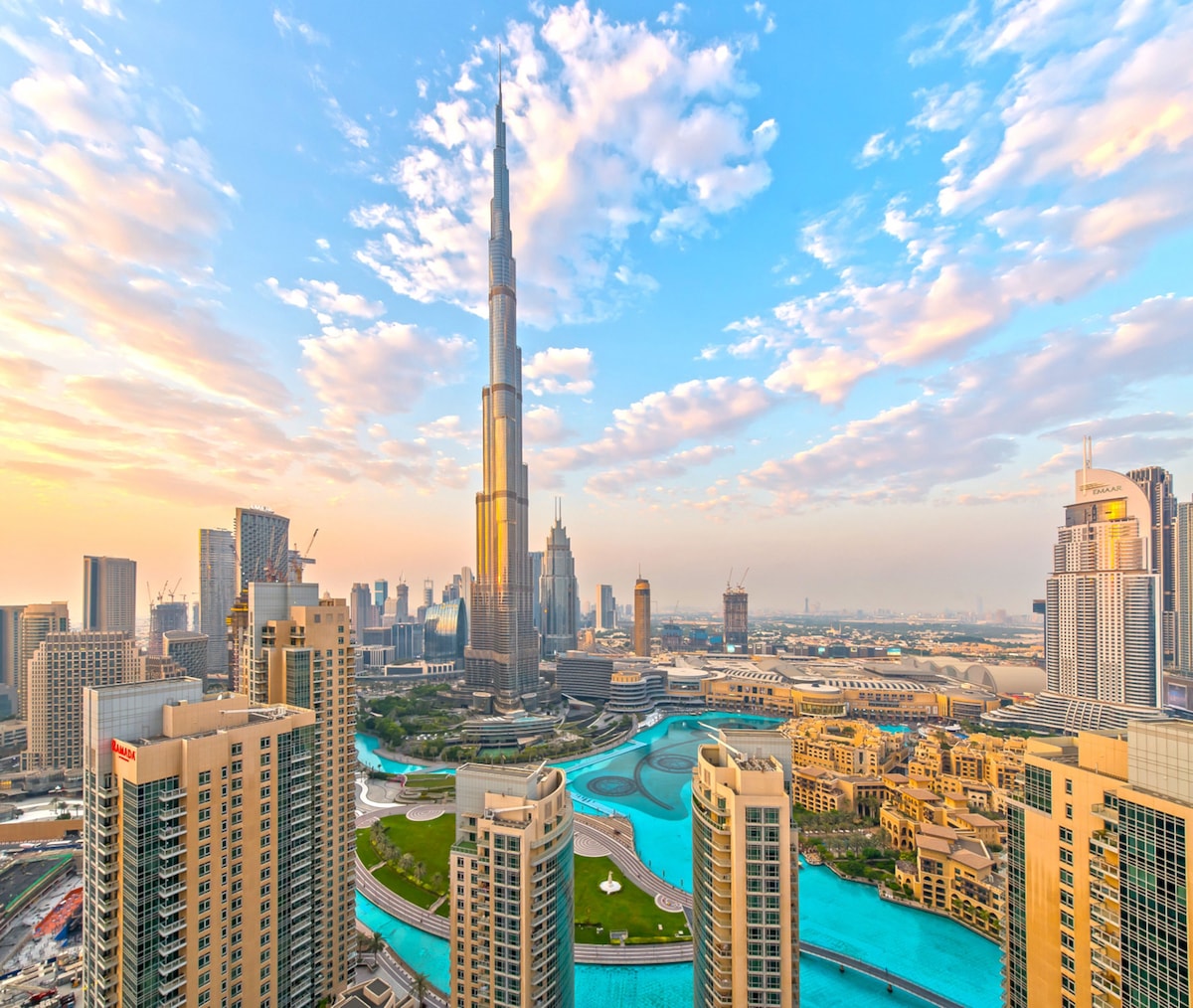 标志性的Burj Khalifa和喷泉景观住宅