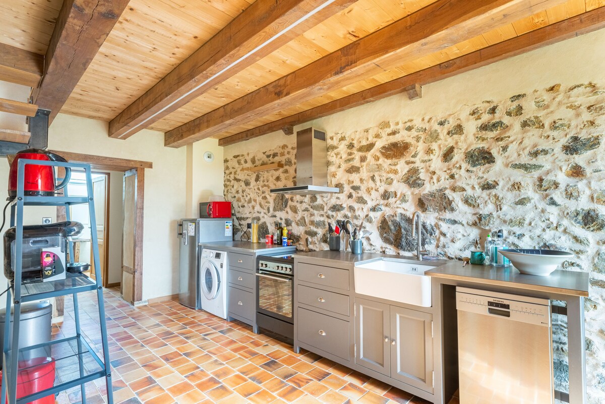 LE VIEUX PRESSOIR - Beautiful renovated farmhouse