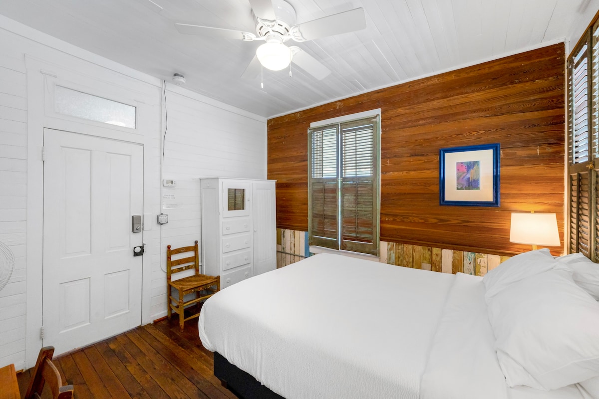 Apalachicola河景，舒适的标准双人床房，免费