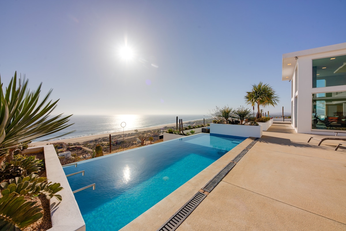 Luxury Ocean-View Villa w/ Pool By Cerritos Beach