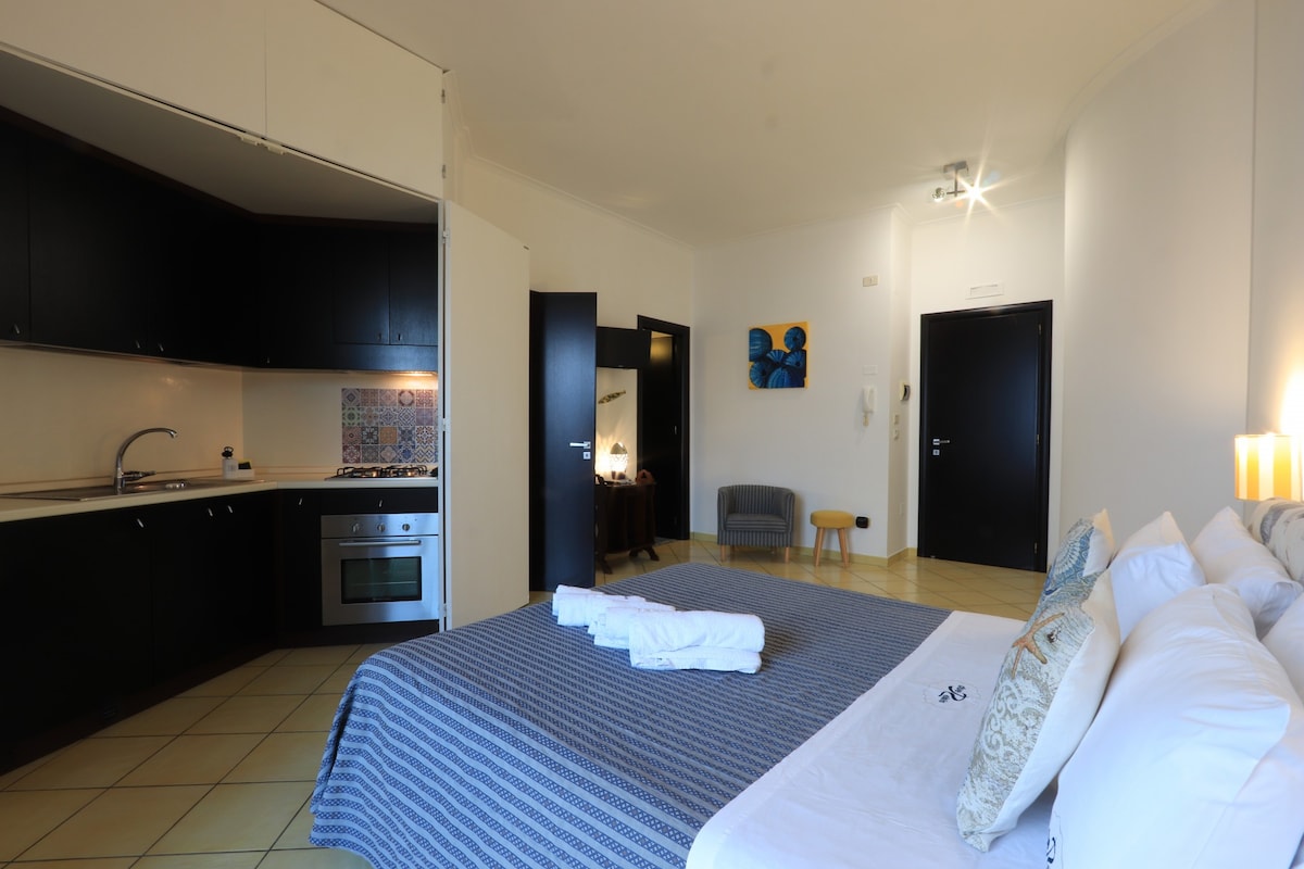 Due Relais - studio with seaview balcony, sleeps 3