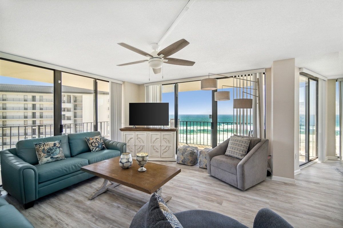 Remodeled! Beachfront Wraparound Balcony Edgewater