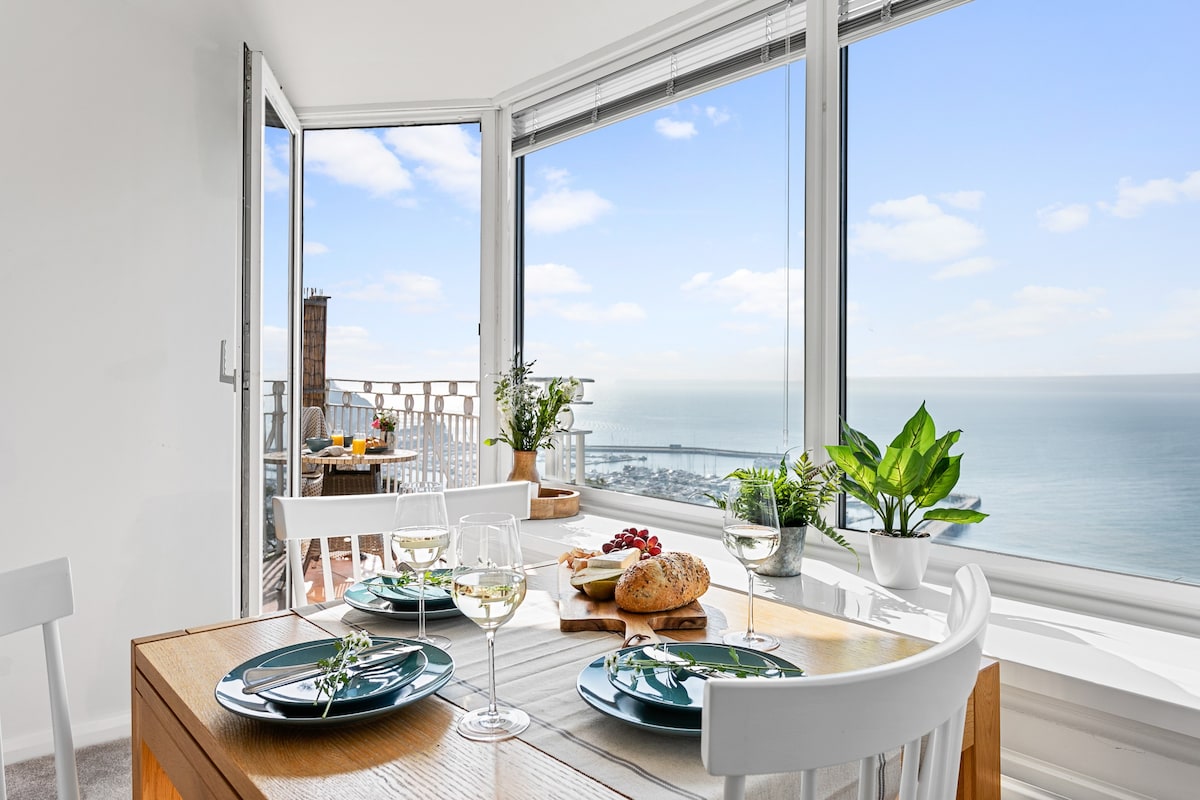 Wellswood - Apartment with sea views