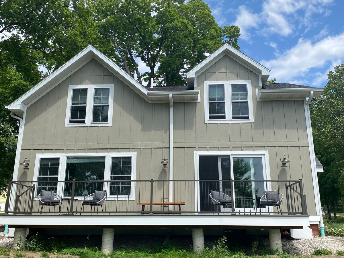 Sturgeon Bay Waterfront Thenell's Beach House