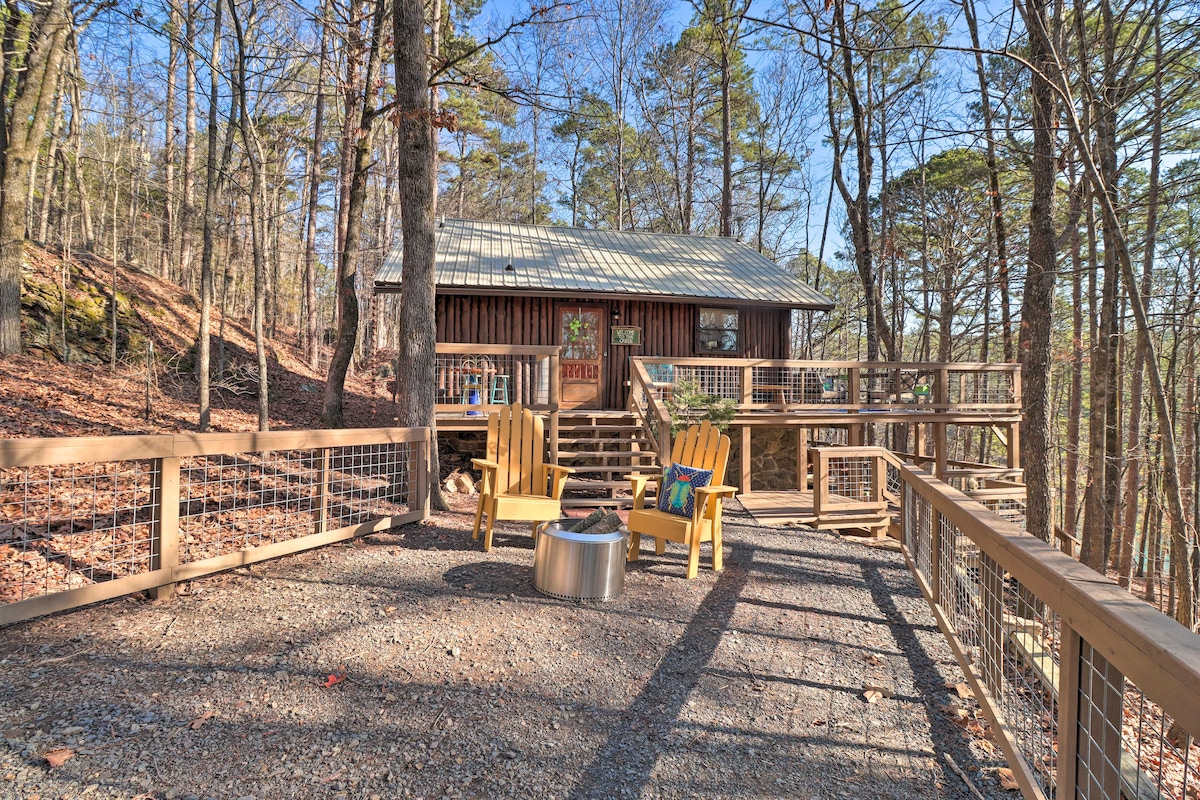 Scenic Greers Ferry Cabin w/ Deck + Fire Pit!