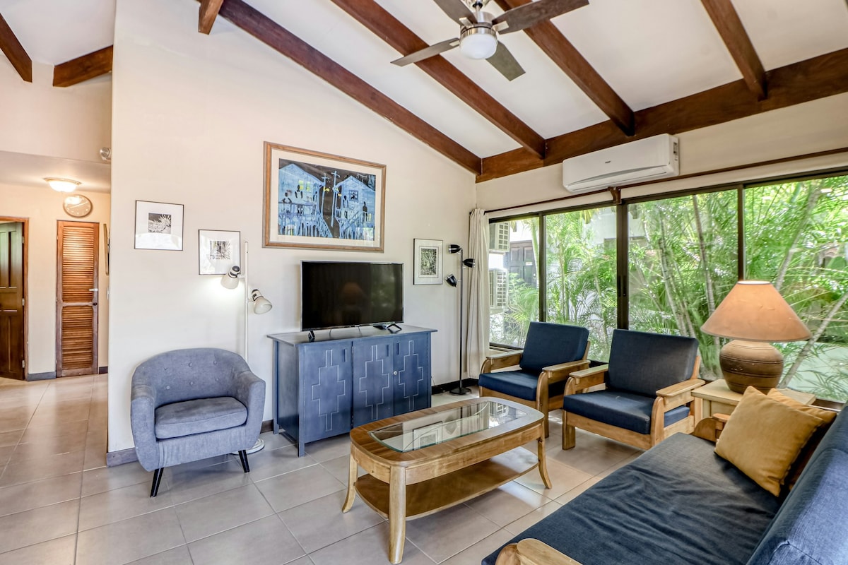 Dreamy 3BR Waterview 1st-Floor | Private Pool