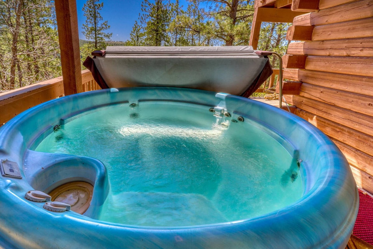 Mom's Day! Hot Tub/Mountain Views/Games/Amenities!