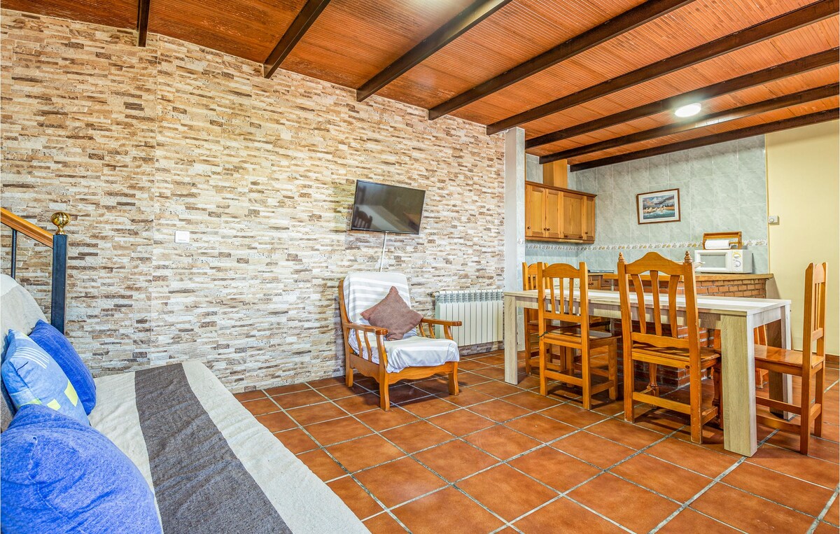 Amazing home in Casarabonela with kitchenette