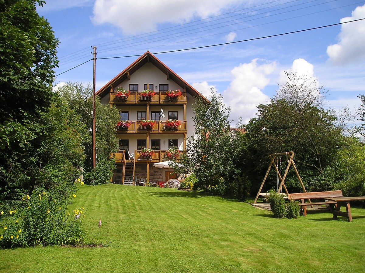 Ferienwohnung Königreich mit Balkon (Gästehaus & Ferienhof Hüfner)