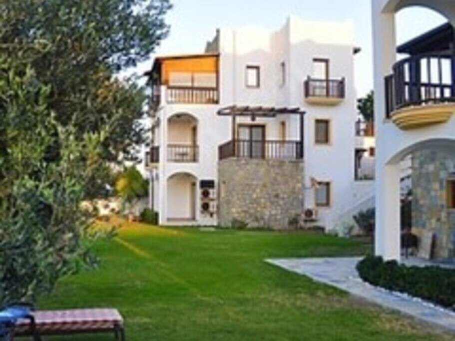 Comfortable 2 BR House with Garden and Shared Pool in Bodrum