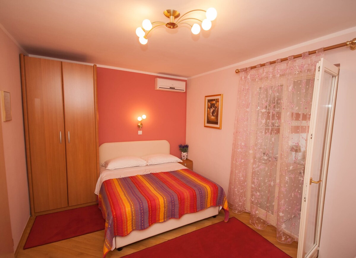 S-19424-c Room with air-conditioning Baška, Krk