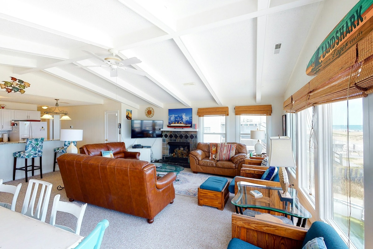 Beautiful 5BR Oceanfront Home | Pool | Deck | W/D