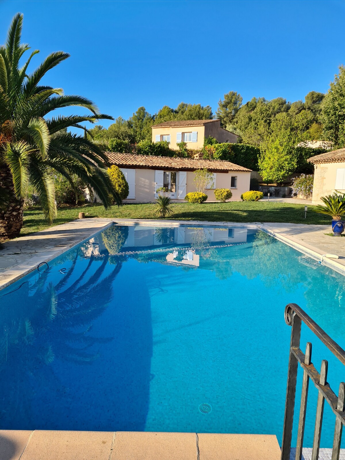 Villa Cedrat Vi4270 by Riviera Holiday Homes