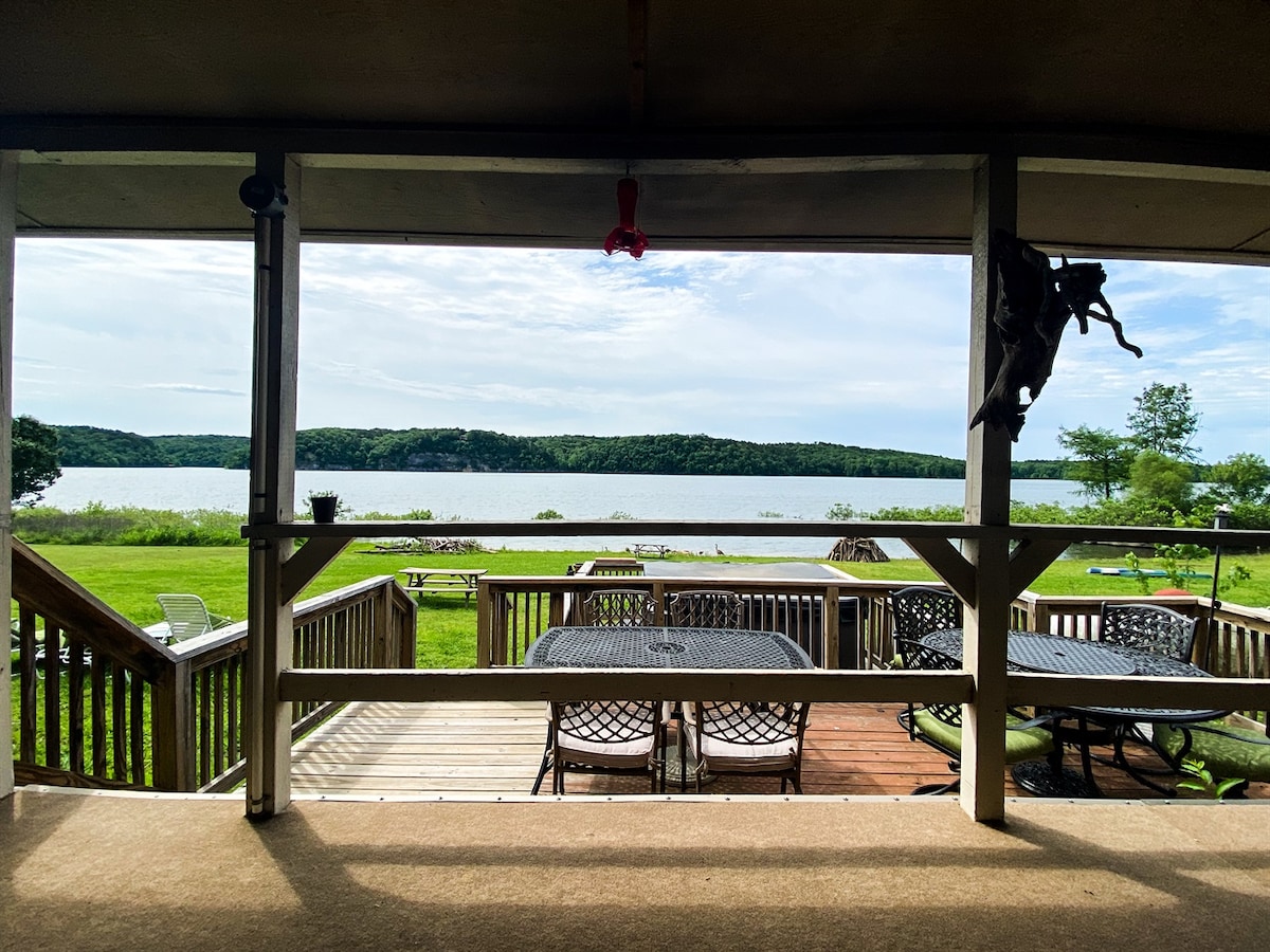 Beaver Lake+Flat Waterfront+Hot Tub