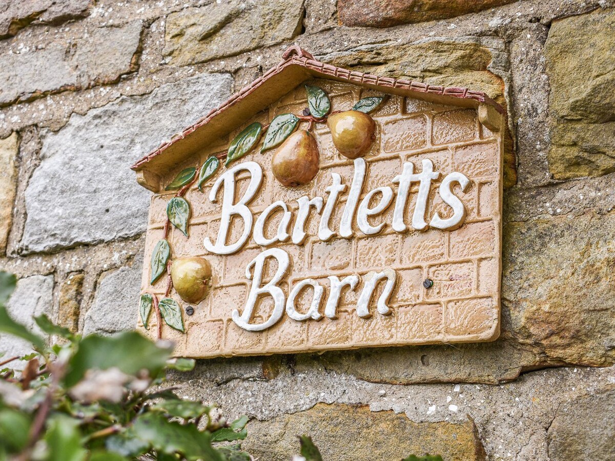 Bartlett 's Barn - UK38276