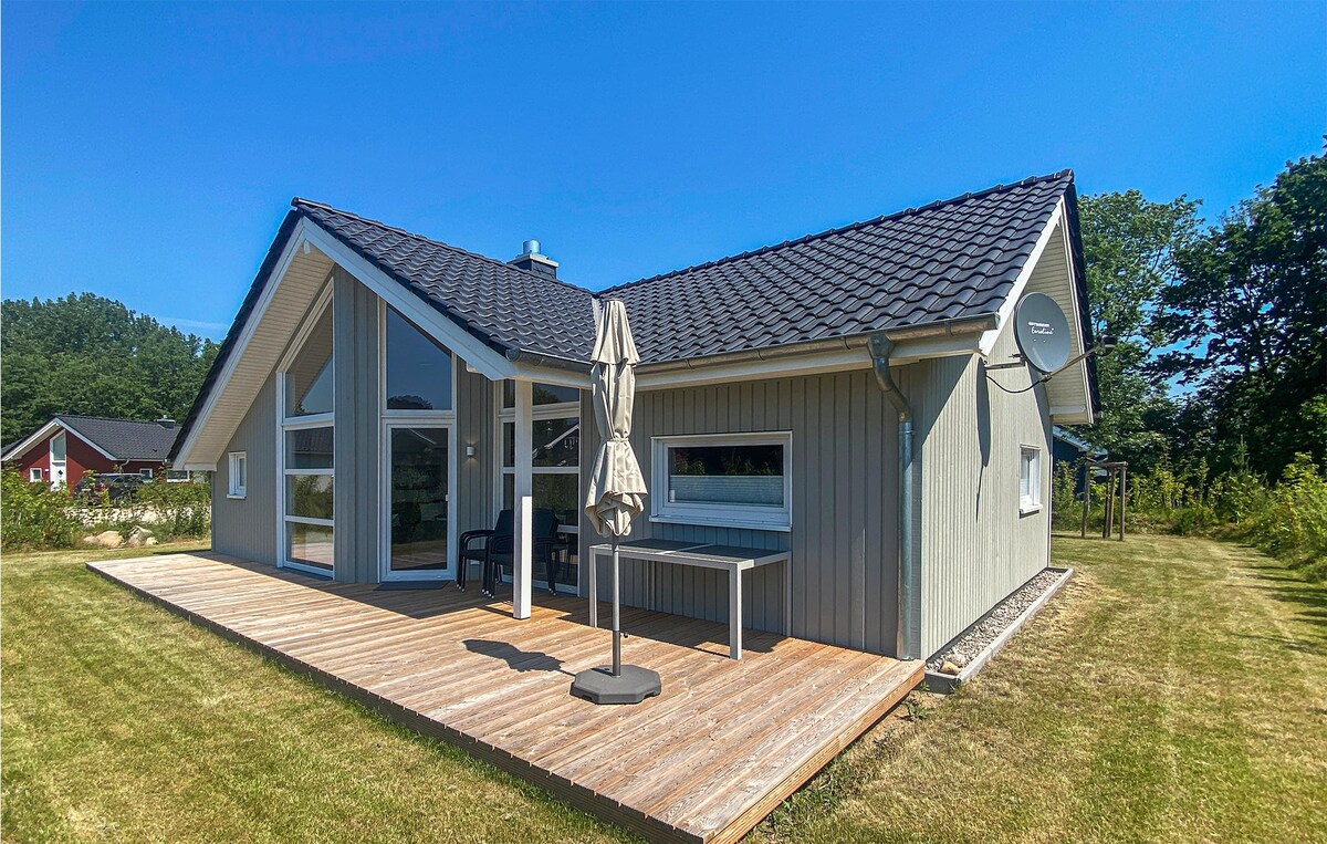 Awesome home with 3 Bedrooms, Sauna and WiFi
