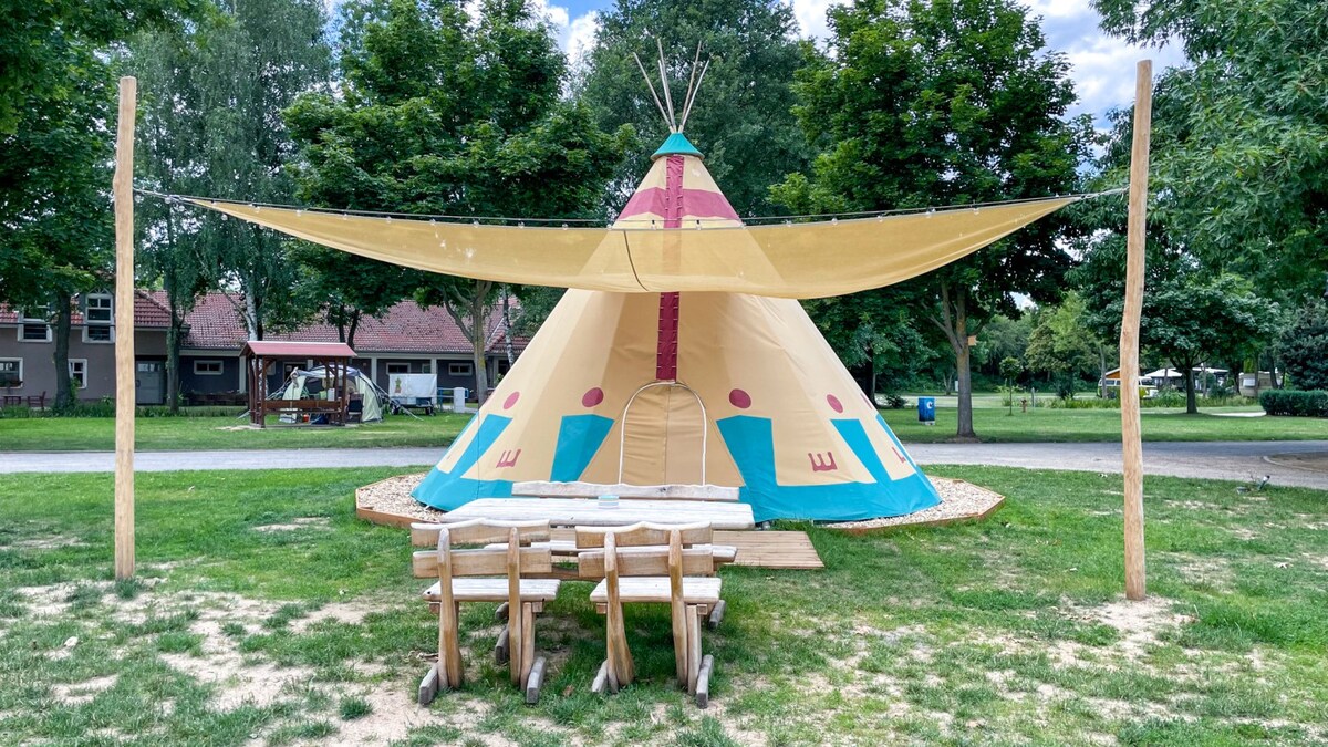 Tipi Missouri