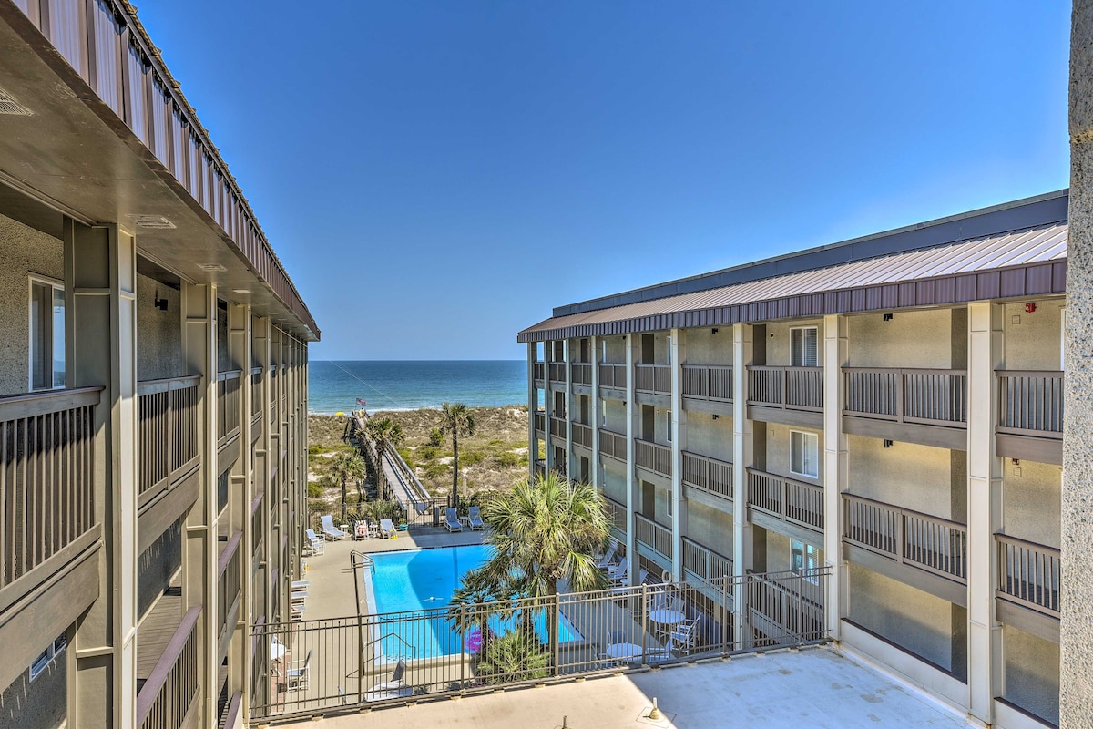 Fernandina Beach Condo ~ 1 Mi to Golf Courses