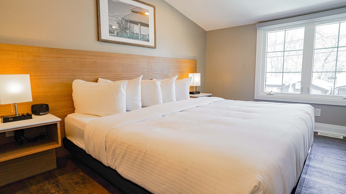 Colonial Hotel & Suites - Bellevue Chalet