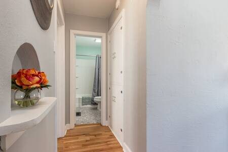 Bright and Comfy 2BR Near Downtown and State Fair!