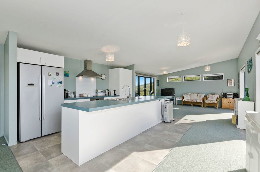 The Blue Cottage with WiFi- Waipu Holiday Home