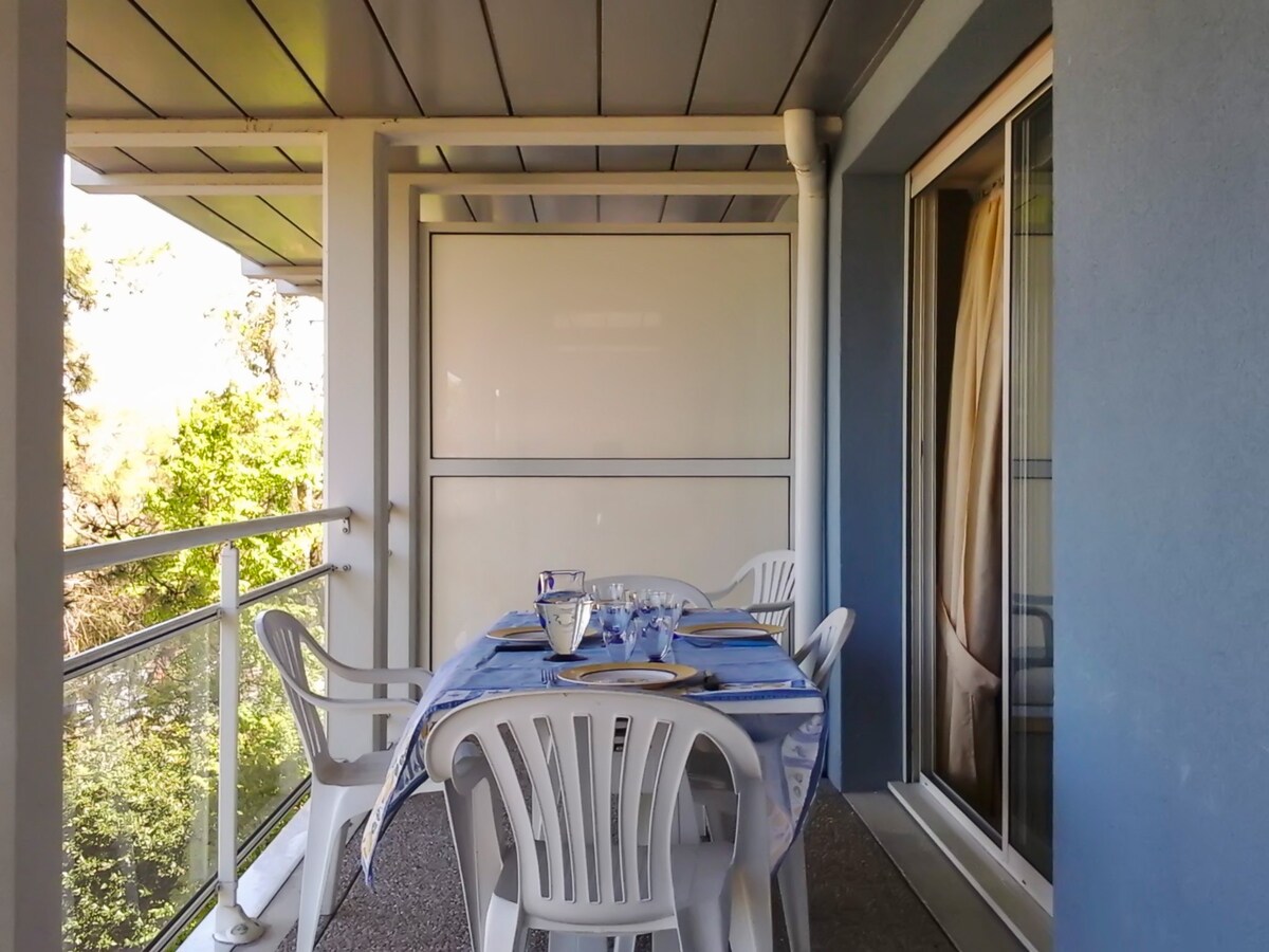 30 m away from the beach! Appartement for 4 ppl.