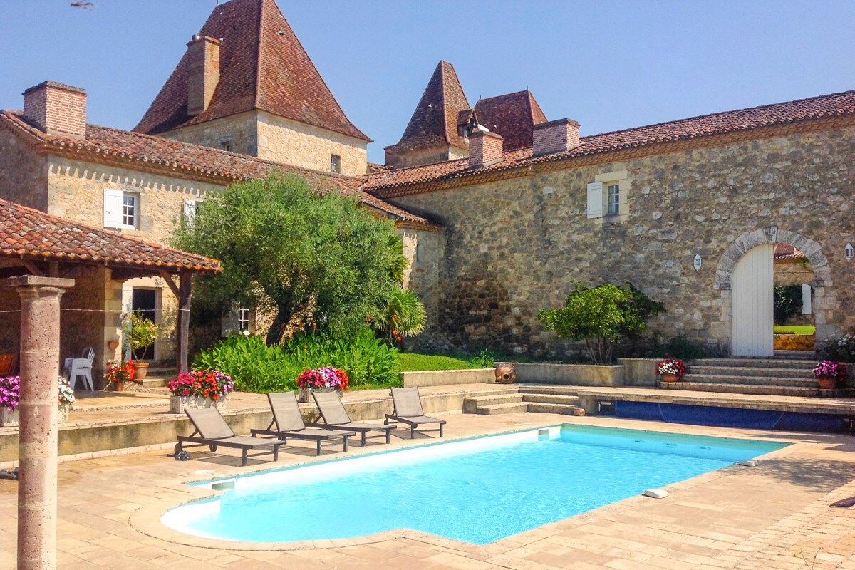 Chateau Tournesol - Pool Cottage