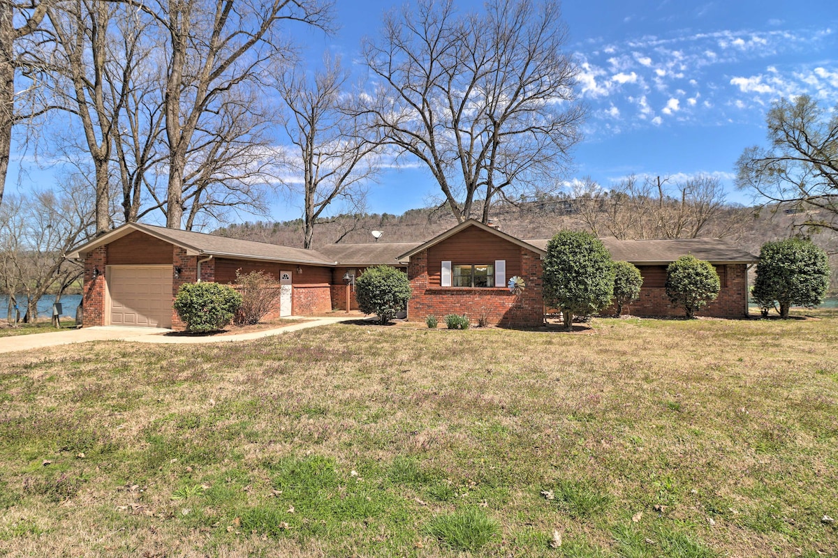 Scenic Riverview Getaway w/ Screened Porch!
