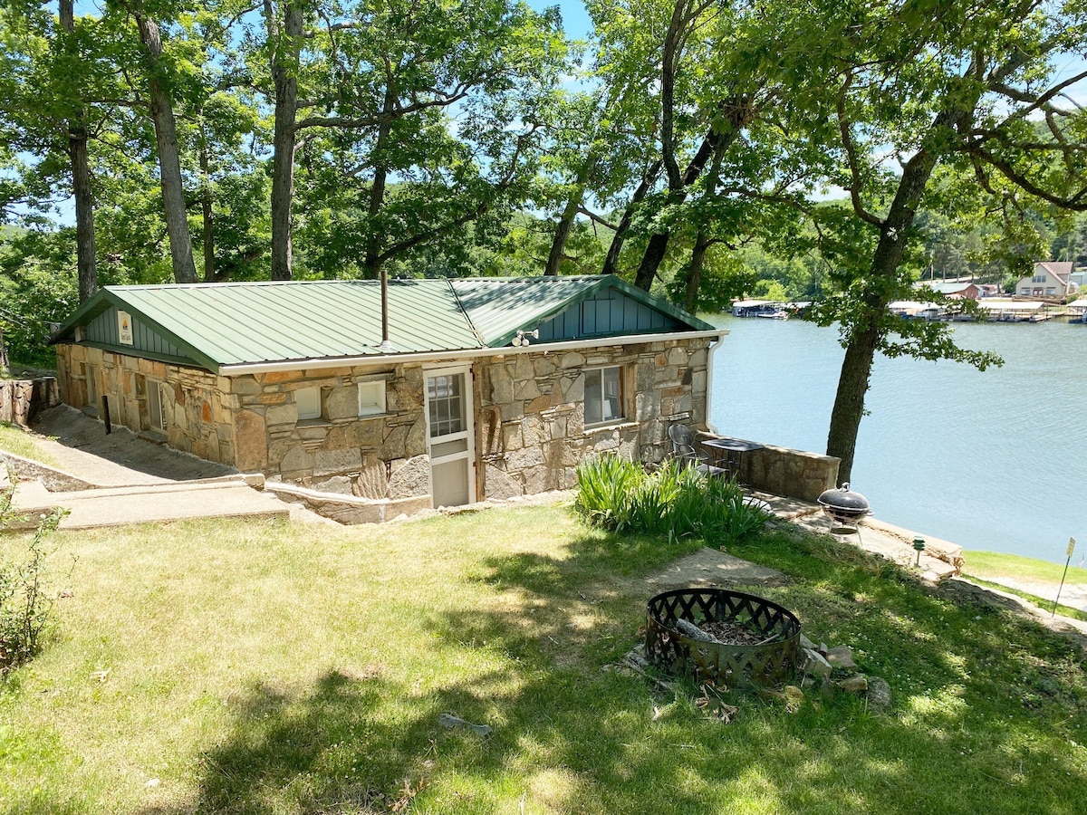 Renovated Lakeside Cabin with a Pool! (C#4)