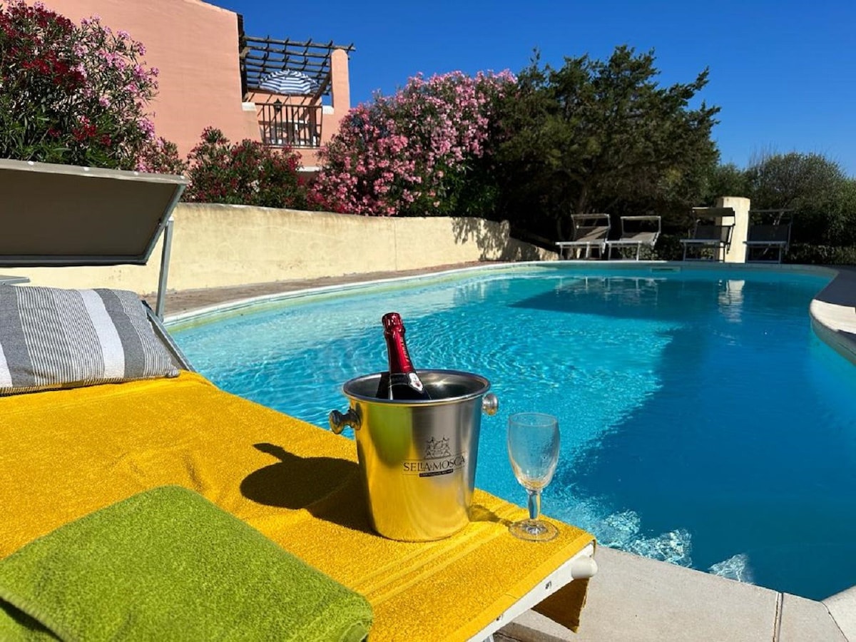 Eduard Villa in residence in Sardinia with pool